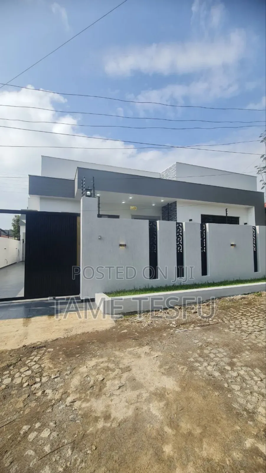 Furnished 5bdrm Villa in ሀያት ዞን, Bole for sale