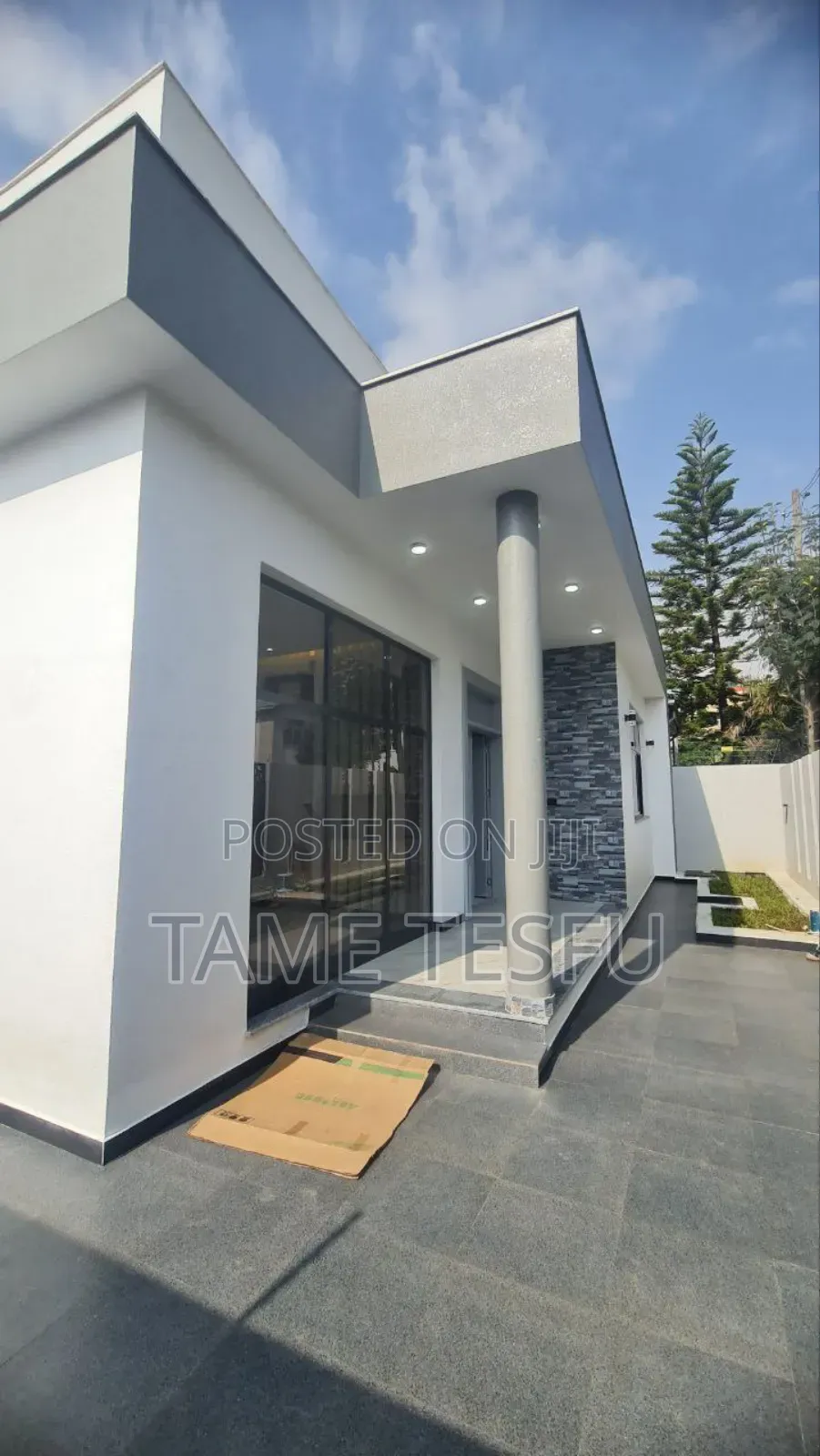 Furnished 5bdrm Villa in ሀያት ዞን, Bole for sale