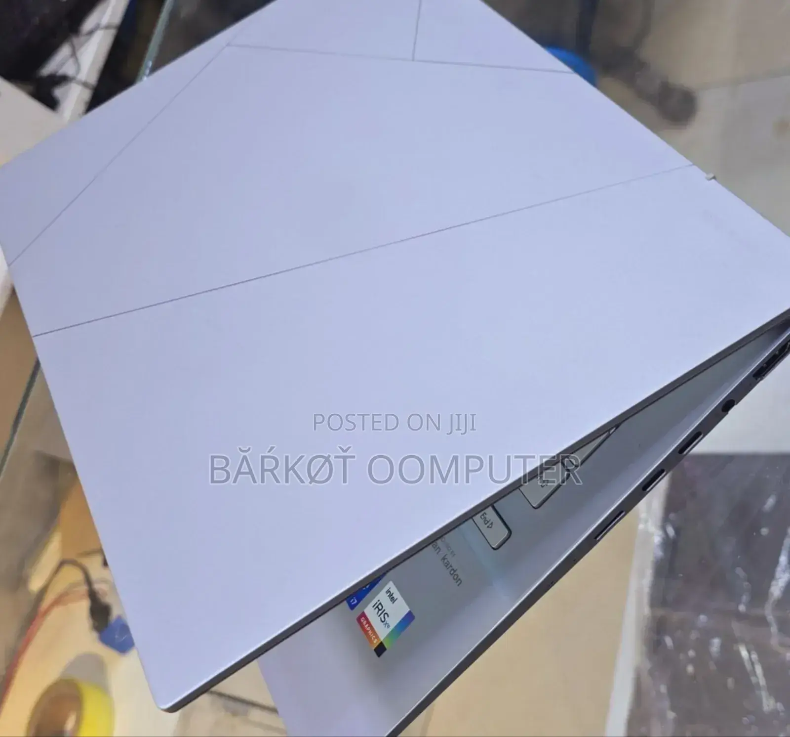 New Laptop Asus ZenBook UX510UW 16GB Intel Core I7 SSD 512GB