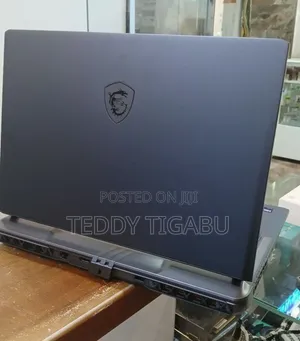 New Laptop MSI 16GB Intel Core Ultra 7 SSD 512GB