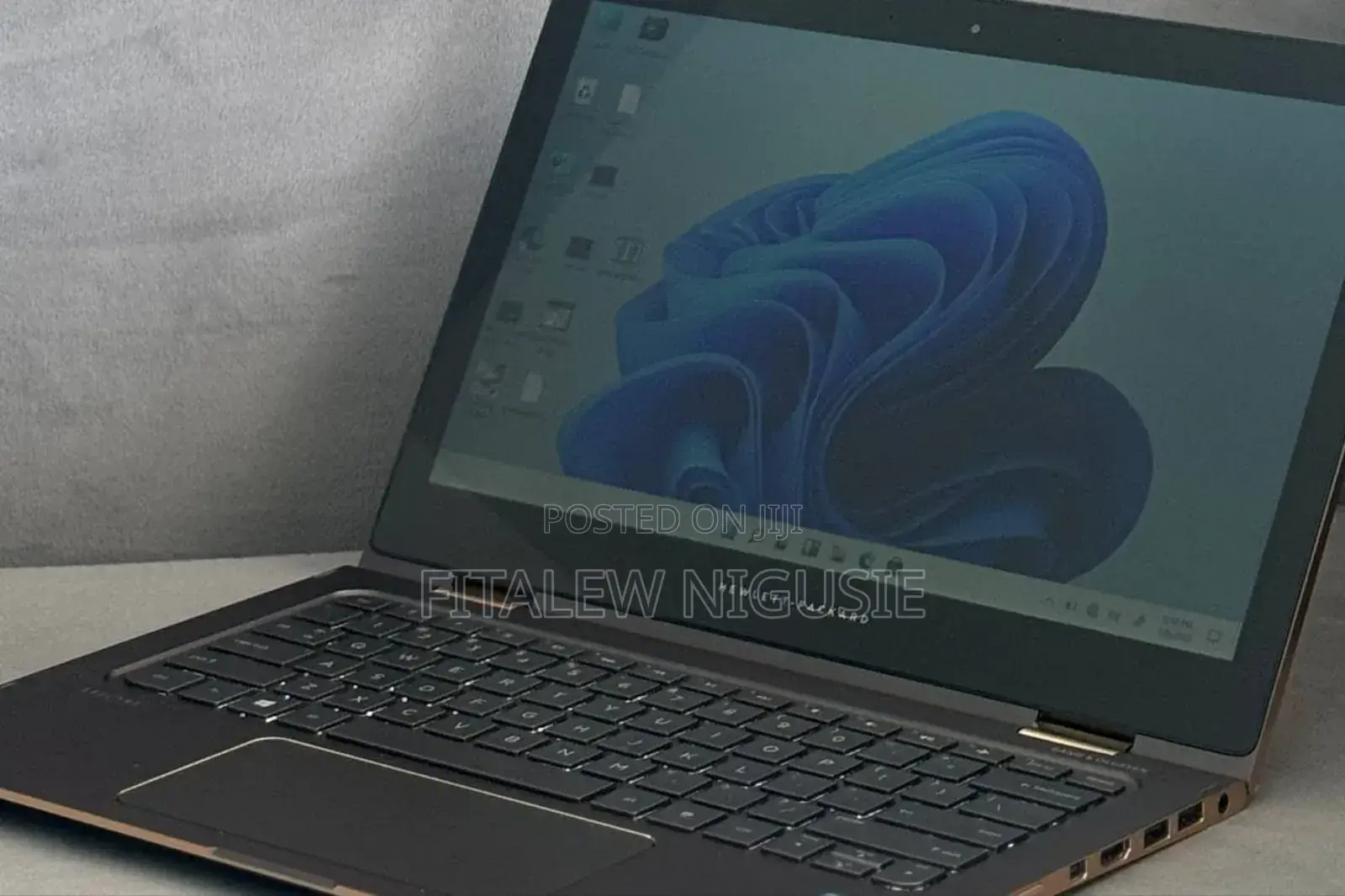 New Laptop HP Spectre X360 8GB Intel Core I7 SSD 512GB