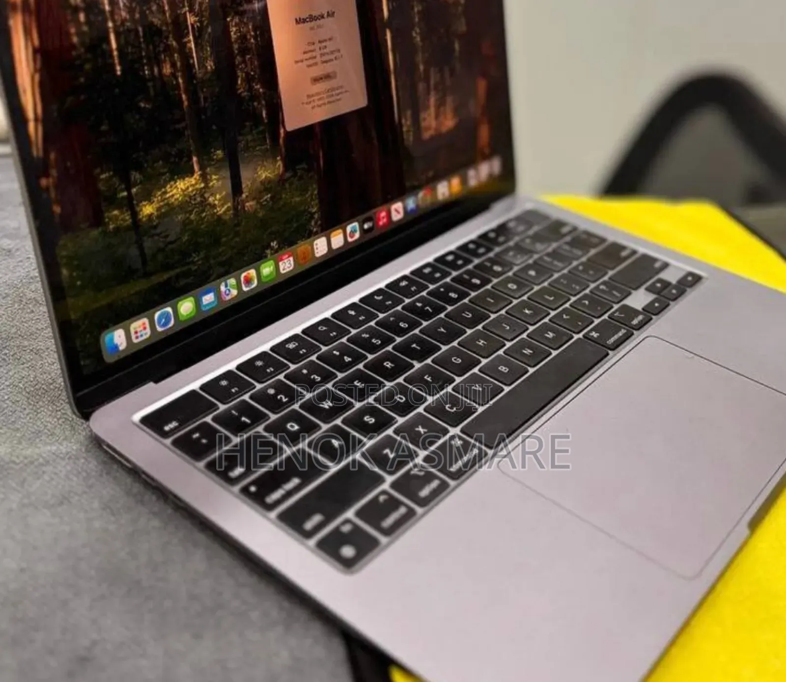 New Laptop Apple MacBook 8GB Apple M2 SSD 256GB