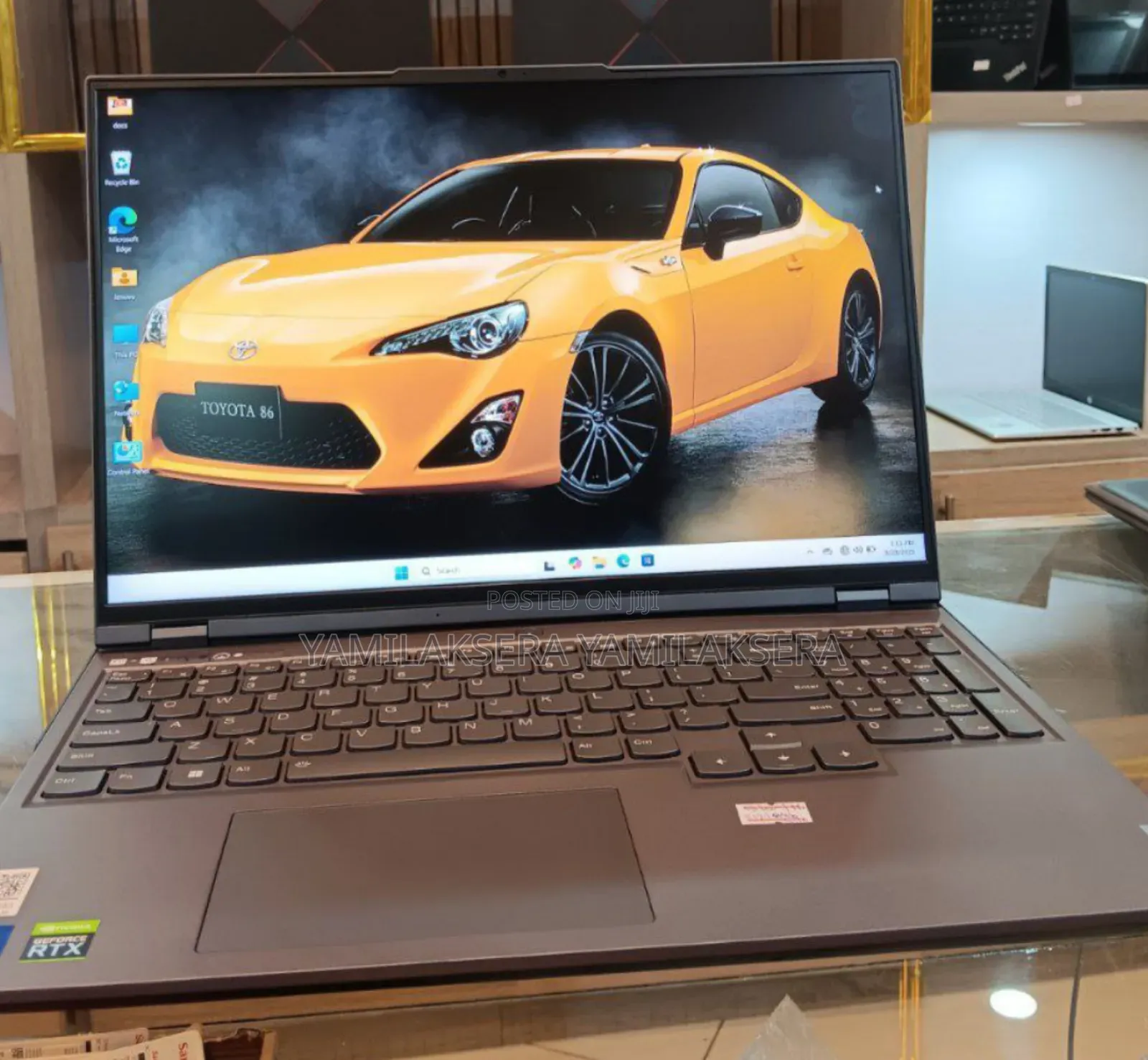 New Laptop Lenovo 16GB Intel Core i7 SSHD (Hybrid) 512GB