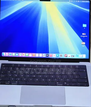 New Laptop Apple MacBook Air 2020 M1 16GB Intel Core i7 SSD 512GB