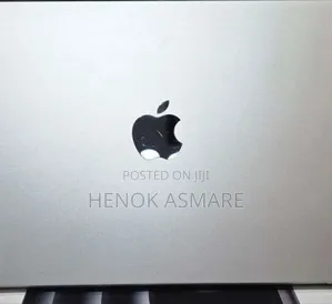 Photo - New Laptop Apple MacBook Air 2022 M2 16GB Apple M2 SSD 256GB