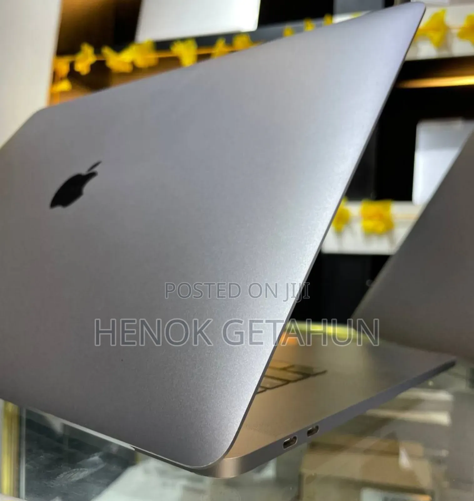 New Laptop Apple MacBook Pro 2019 32GB Intel Core I9 SSD 1T