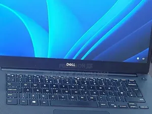 New Laptop Dell Precision 15 3520 16GB Intel Core I7 SSD 512GB