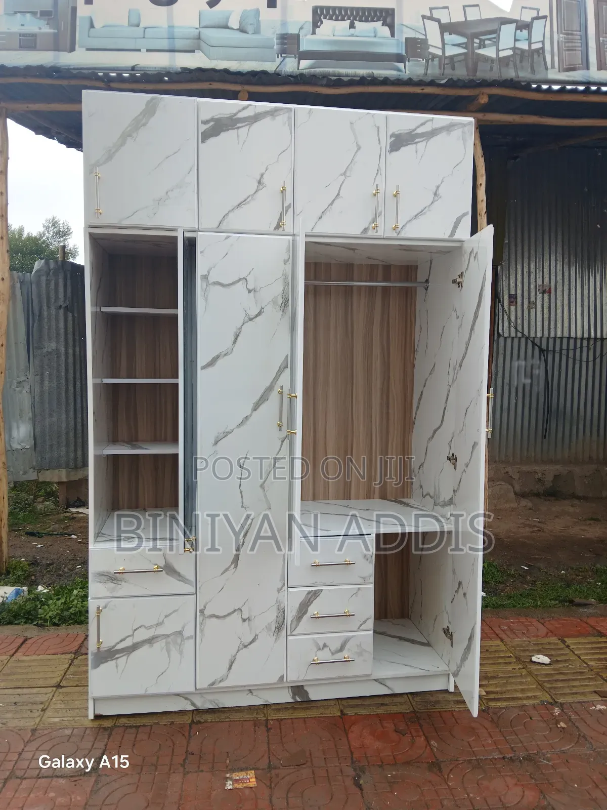 Cupbord(ቁምሳጥን)