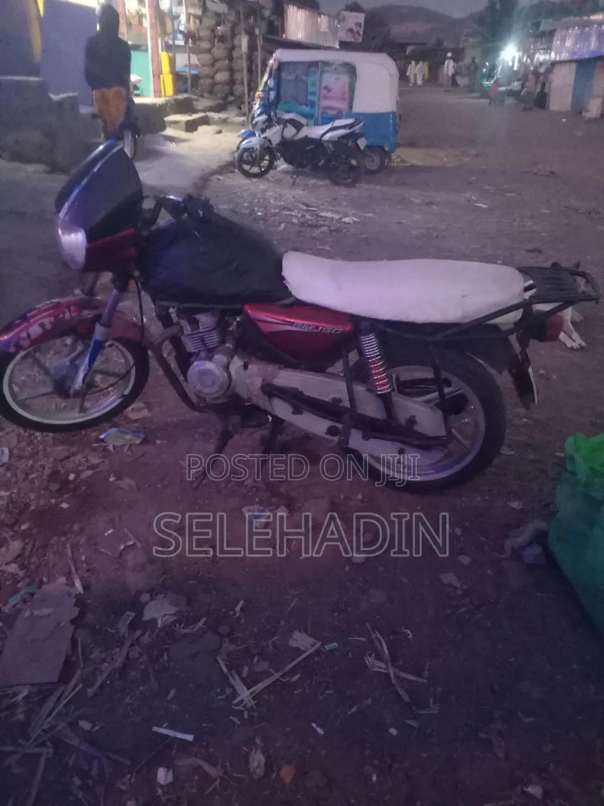 TVS HLX Plus ES 2022 Red