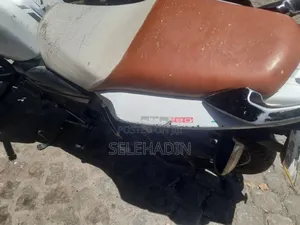 TVS Apache 180 RTR 2024 White