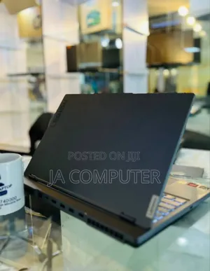 New Laptop Lenovo Legion 5 16GB AMD Ryzen 7 SSD 512GB