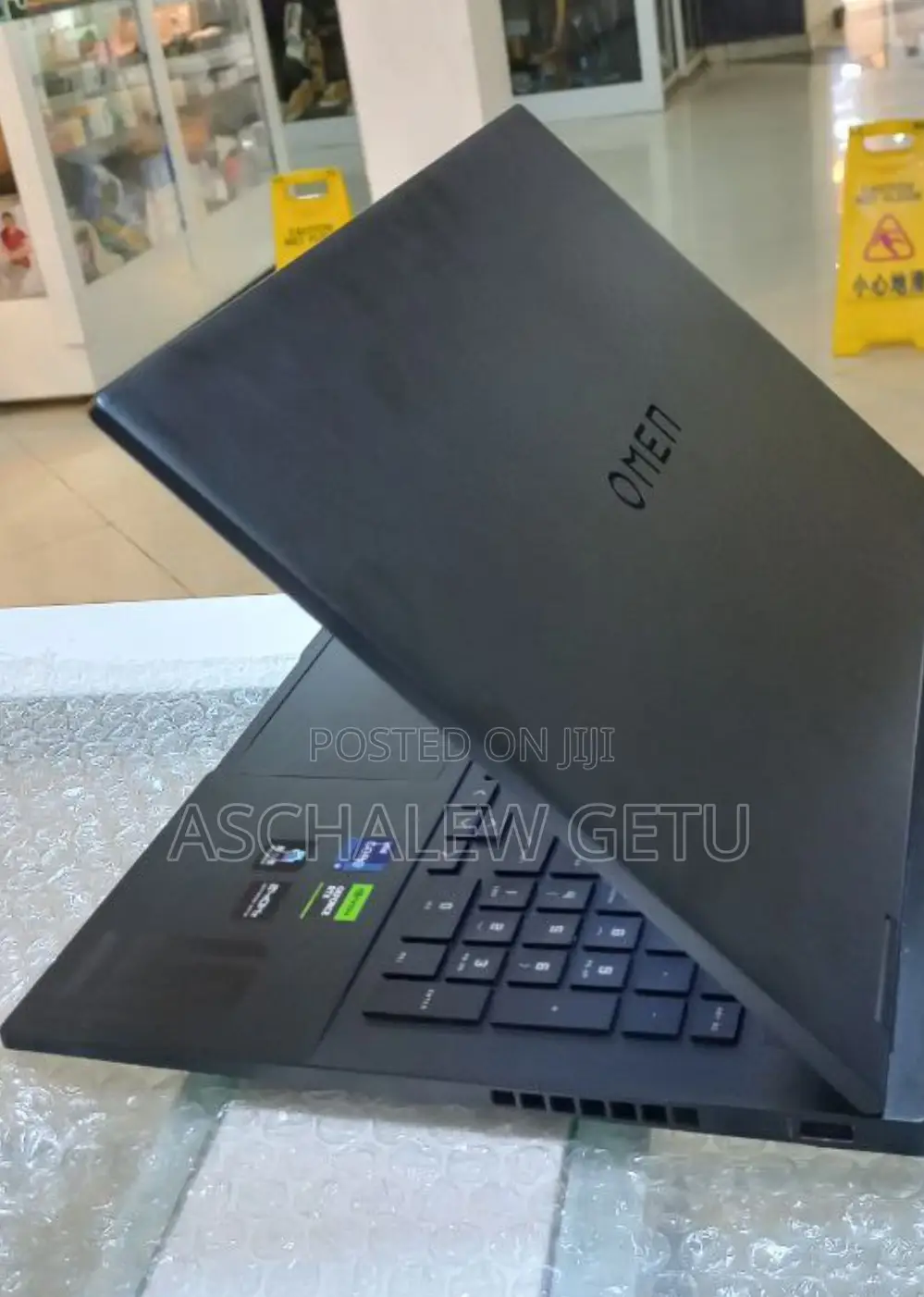 New Laptop HP Omen 15 16GB Intel Core I9 SSD 1T