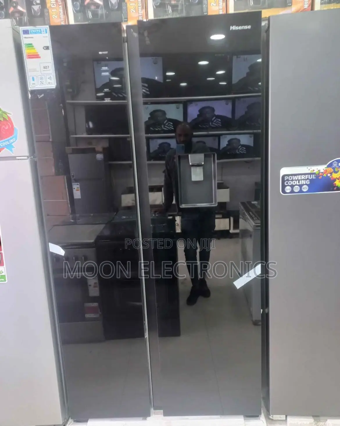 Hisense 2-Door Refrigerator With Water Dispenser