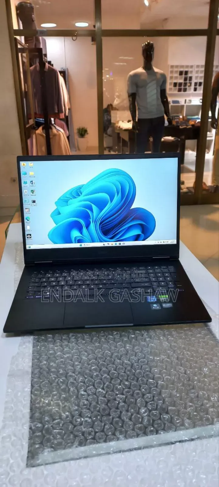 New Laptop HP Omen 16 16GB Intel Core I9 SSD 1T