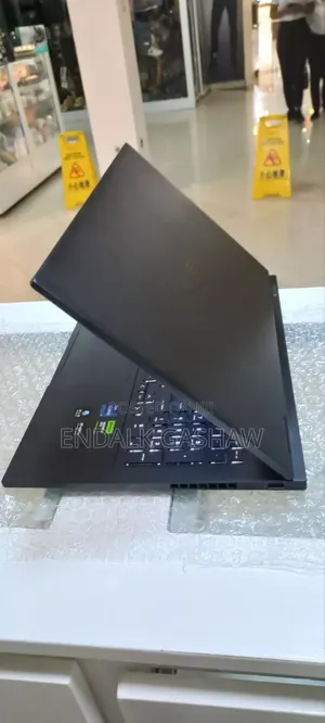 New Laptop HP Omen 16 16GB Intel Core I9 SSD 1T