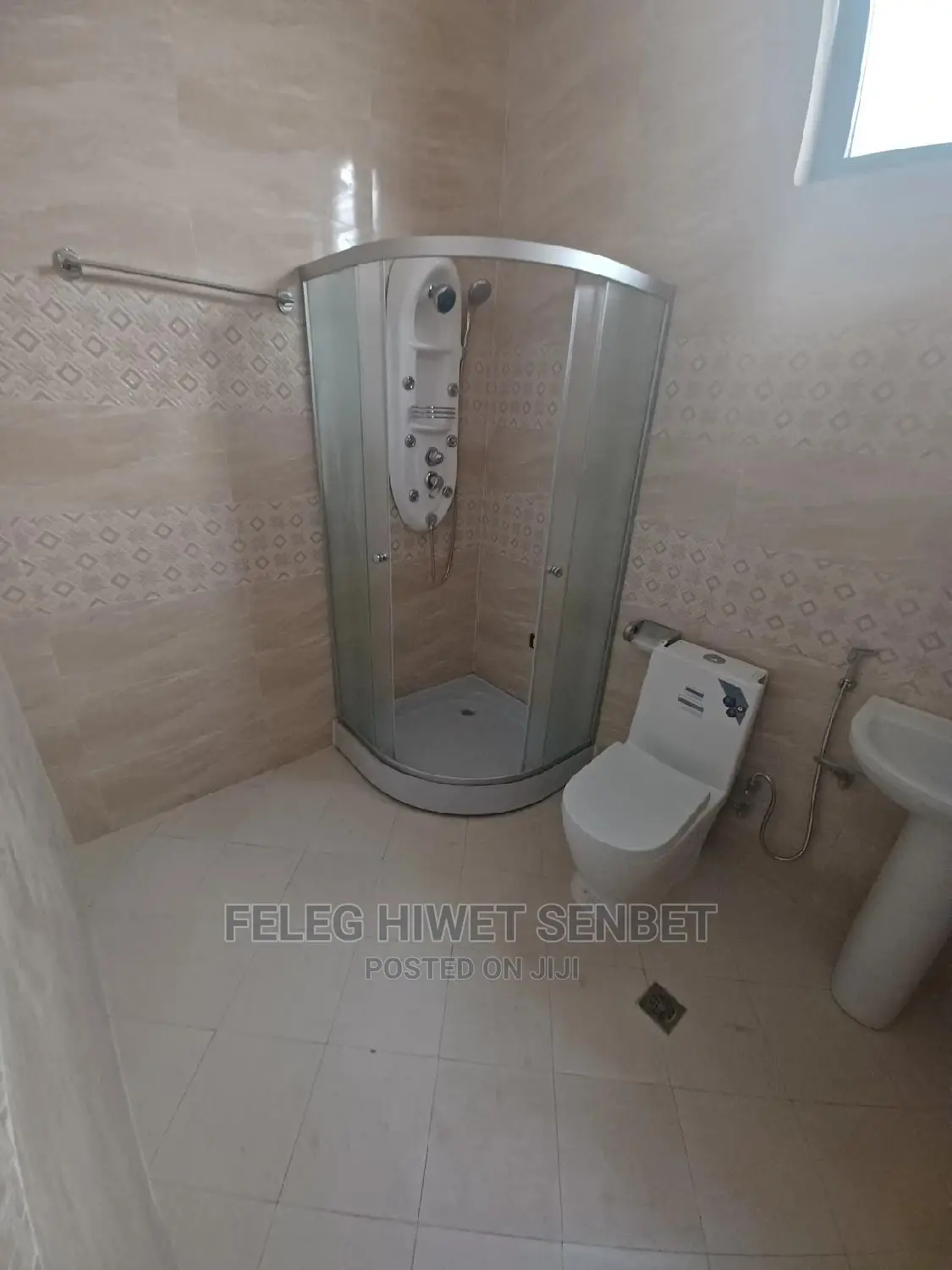 5bdrm Villa in አአ, Bole for sale