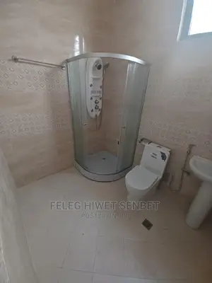 5bdrm Villa in አአ, Bole for sale