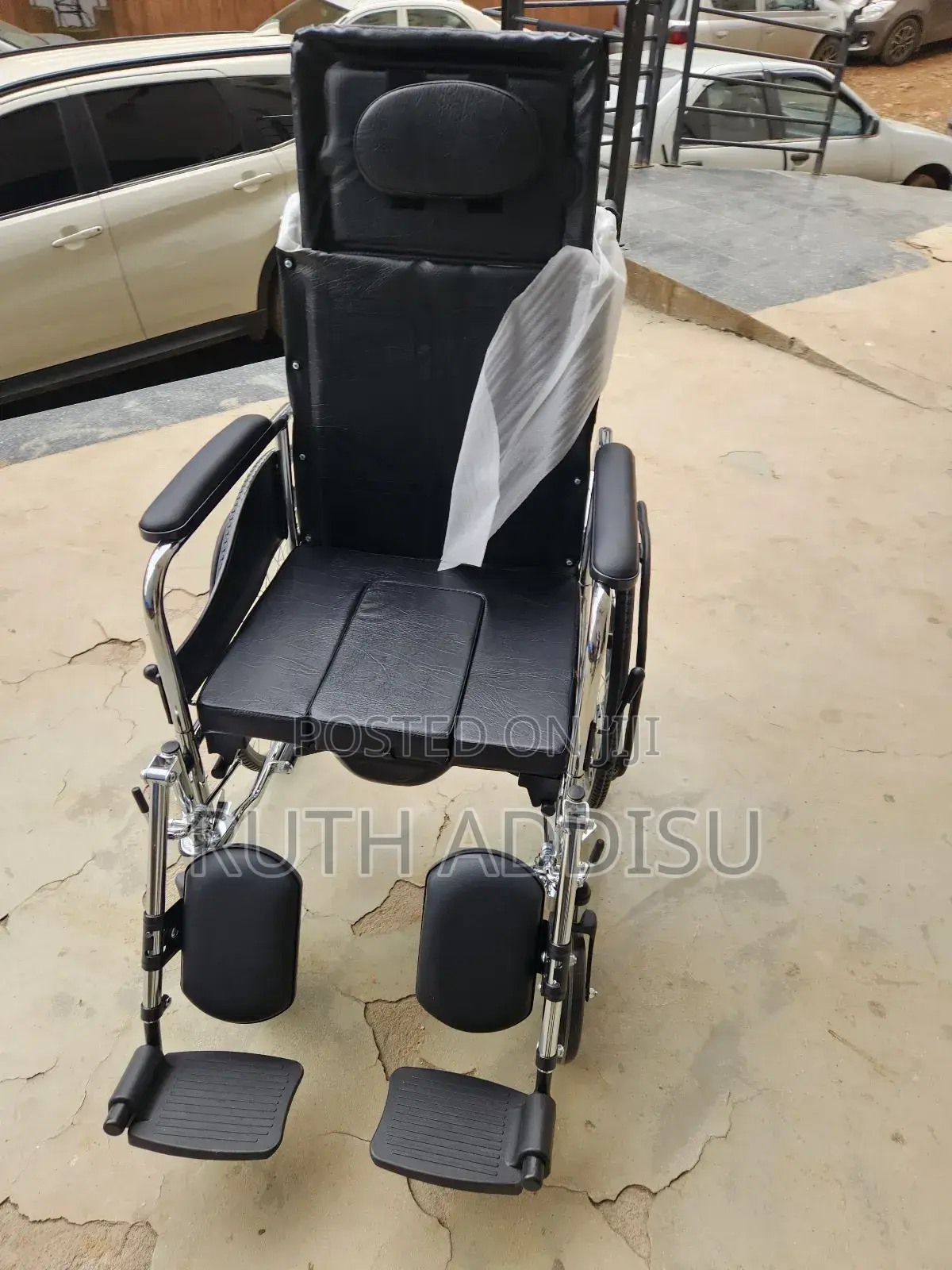 Commode Leather Seat All in One Wheelchair轟隆wheelchair Medical New