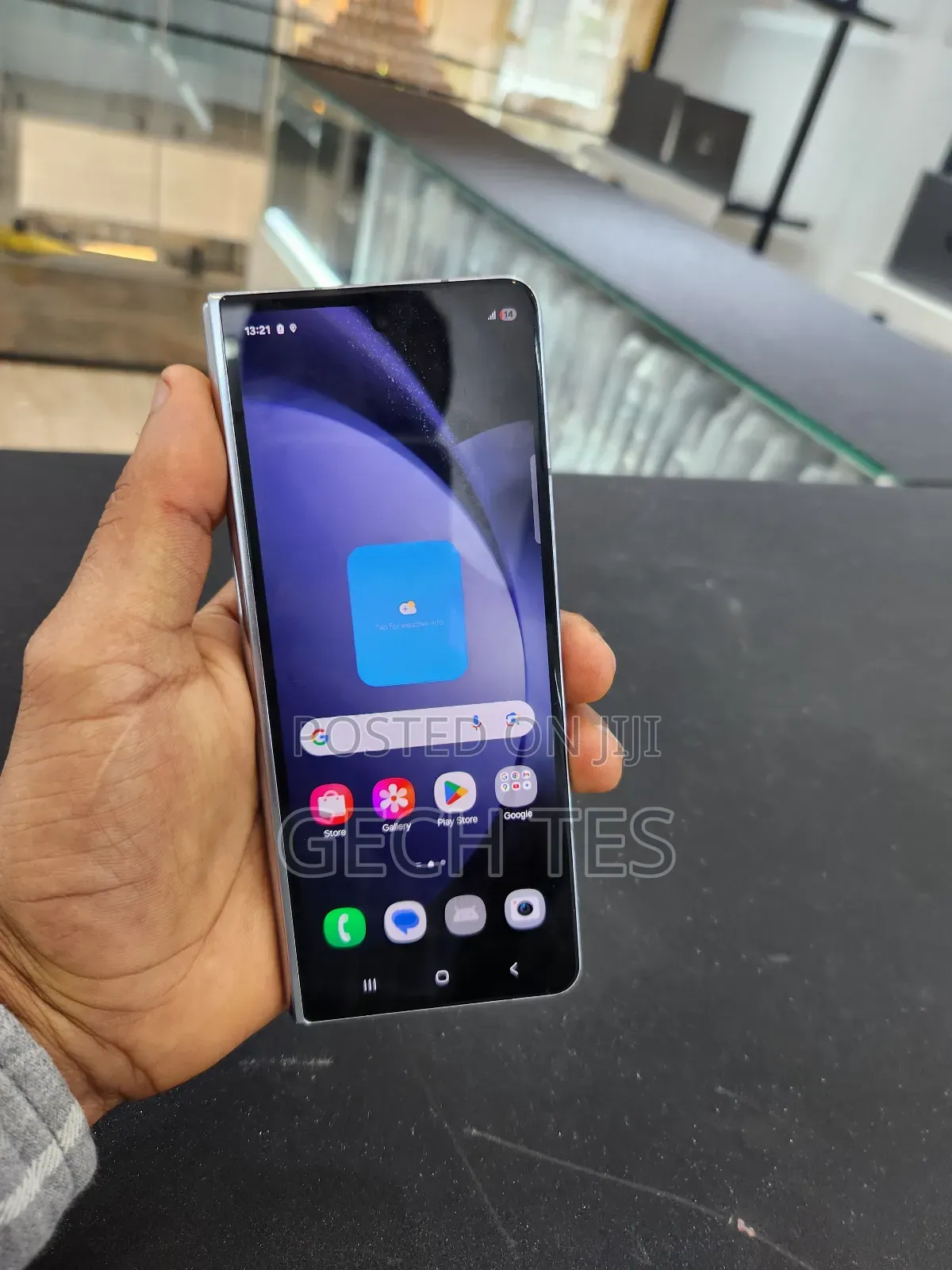 New Samsung Z 16 GB Blue