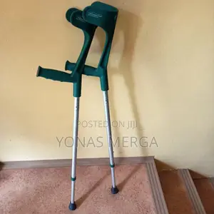 Photo - Elbow Crutches觀曲crutches Are Resistant and Durable.裁∝Crutches