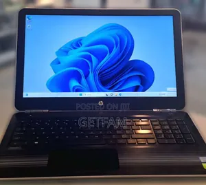 New Laptop HP Pavilion 15 8GB Intel Core I7 SSD 256GB