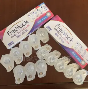 Photo - Contact Lens