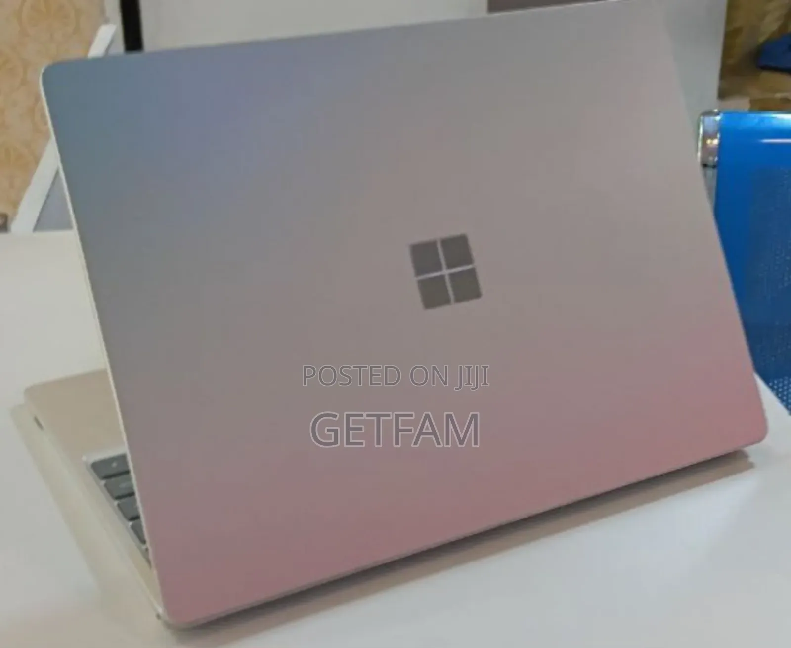 New Laptop Microsoft Surface 8GB Intel Core I5 SSD 128GB