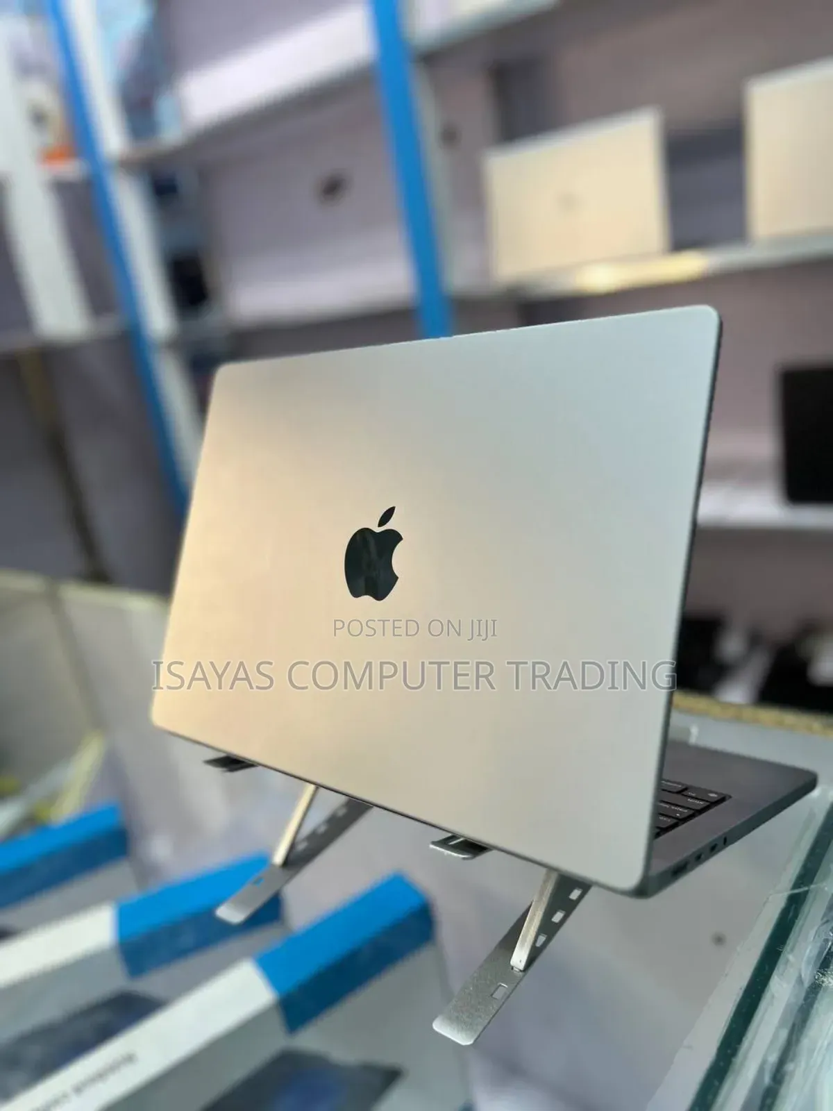 New Laptop Apple MacBook Pro M1 32GB SSD 1T