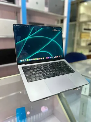 New Laptop Apple MacBook Pro M1 32GB SSD 1T
