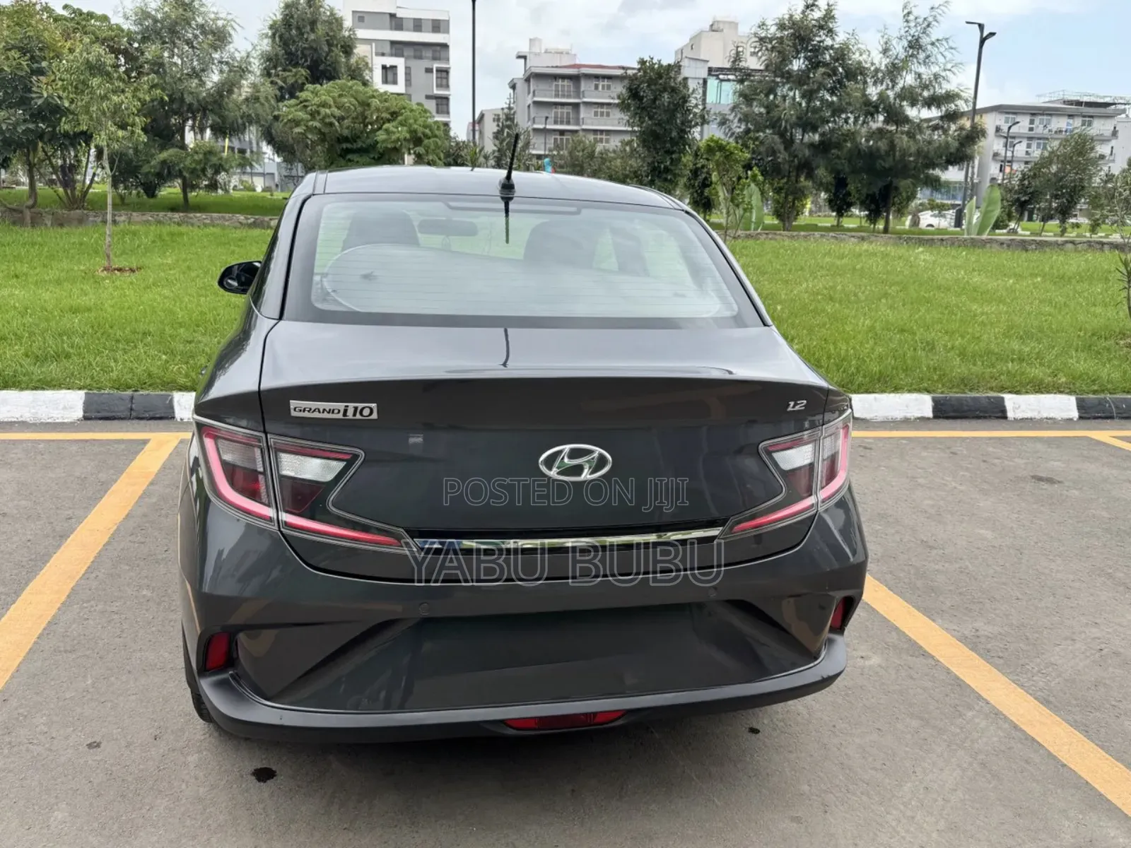 Hyundai Grandeur 2022 Gray