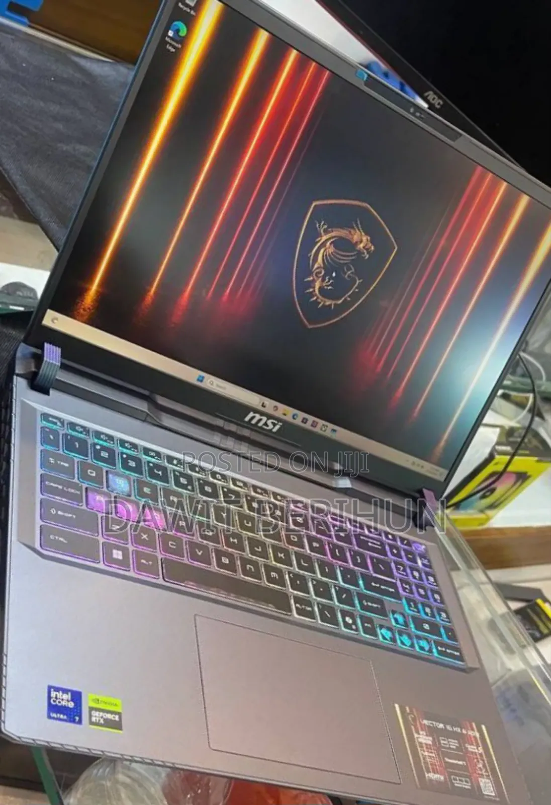 New Laptop MSI Vector 16 HX AI A2XWIG 16GB Intel Core Ultra 7 SSD 1T