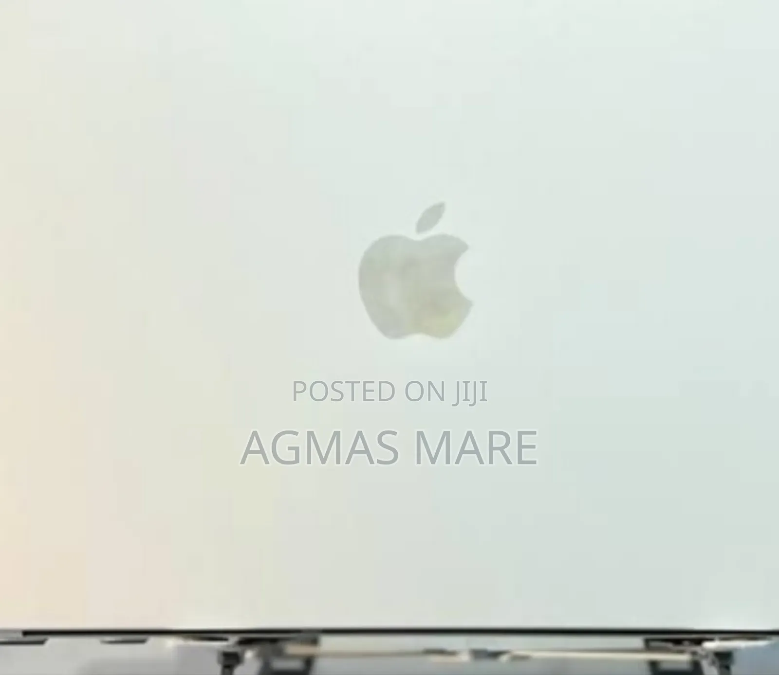 New Laptop Apple MacBook Pro 2024 M4 14-Inch 16GB Apple M4 SSD 256GB