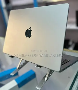 New Laptop Apple MacBook Pro M1 16GB Apple M1 Pro SSD 1T