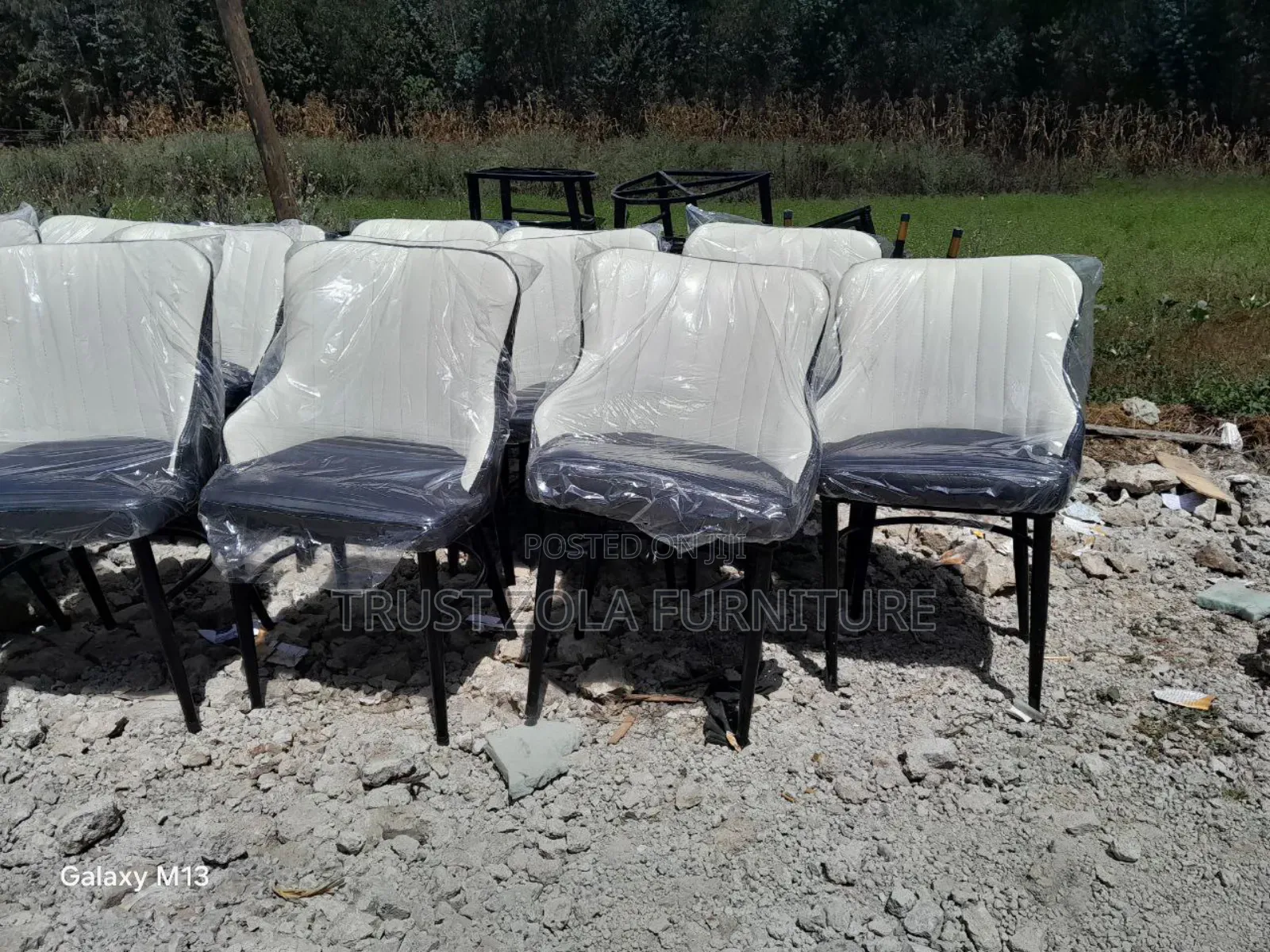 Comfortable Chairs for Hotel Restaurant Cafe