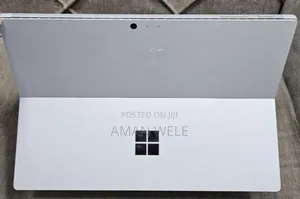 New Laptop Microsoft Surface 8GB Intel Core I7 SSD 256GB