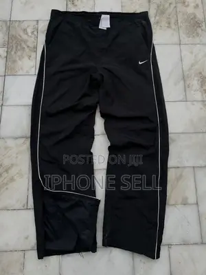 Photo - Nike Track Pant