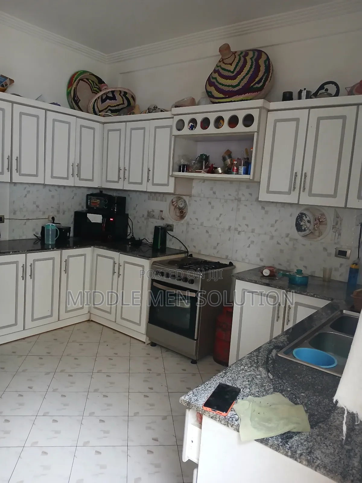 Furnished 6bdrm House in Summit 72, Bole for sale