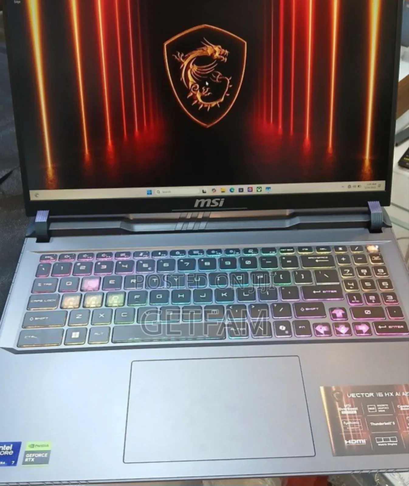 New Laptop MSI Vector 16 HX AI A2XWIG 16GB Intel Core Ultra 7 SSD 1T