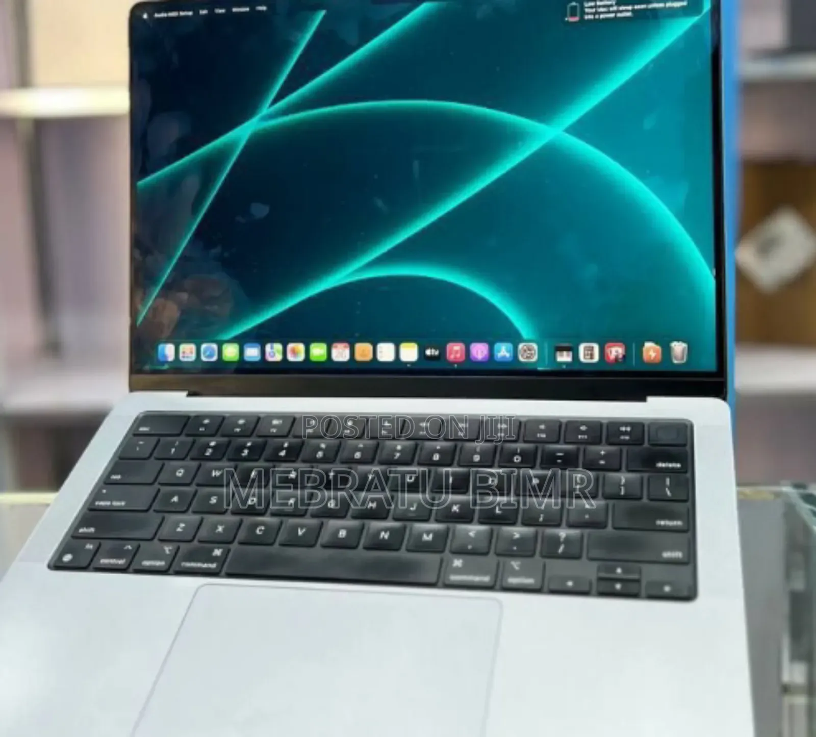 New Laptop Apple MacBook Pro M1 32GB Apple M1 Pro SSD 1T