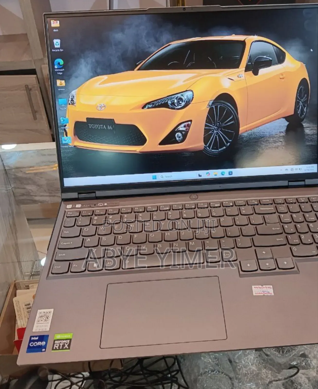 New Laptop Lenovo Yoga 950i 16GB Intel Core I9 SSD 512GB