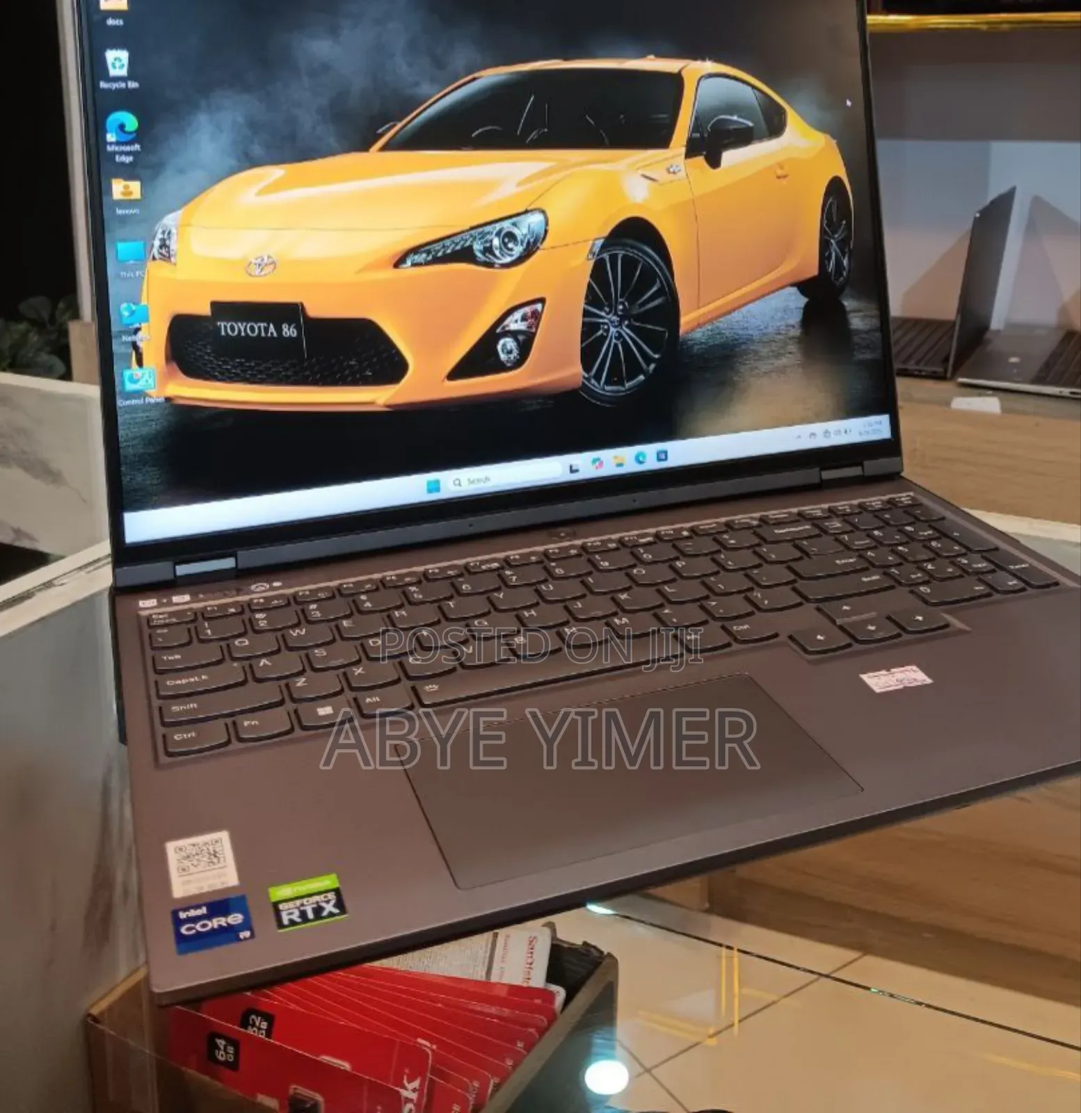 New Laptop Lenovo Yoga 950i 16GB Intel Core I9 SSD 512GB