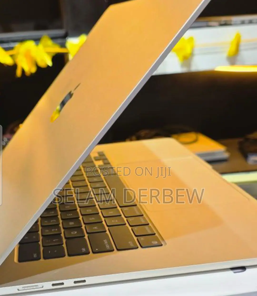 New Apple MacBook Air 2024 M3 15-Inch 8GB Intel Core M3 SSD 256GB