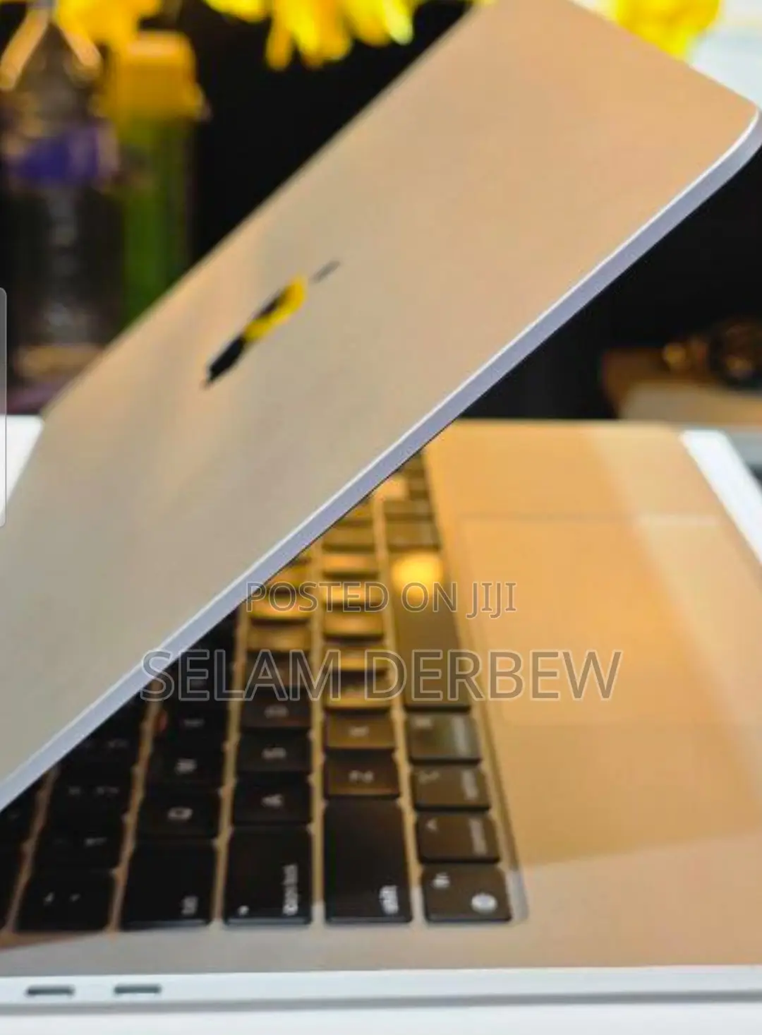 New Laptop Apple MacBook Air 2022 M2 16GB Apple M2 SSD 256GB