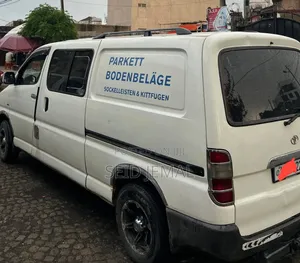 Toyota HiAce 2008 White