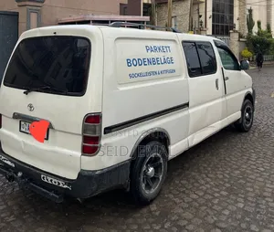 Toyota HiAce 2008 White