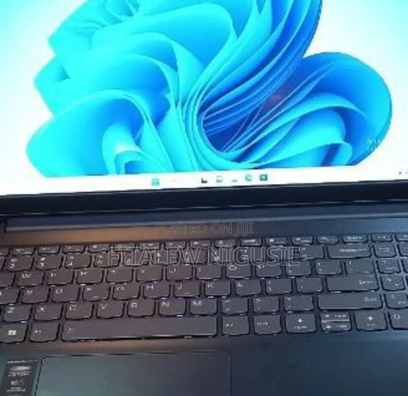 New Laptop Lenovo Ideapad 3 8GB Intel Core I3 SSD 256GB