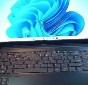 New Laptop Lenovo Ideapad 3 8GB Intel Core I3 SSD 256GB