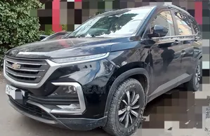 Chevrolet Captiva 2022 Black