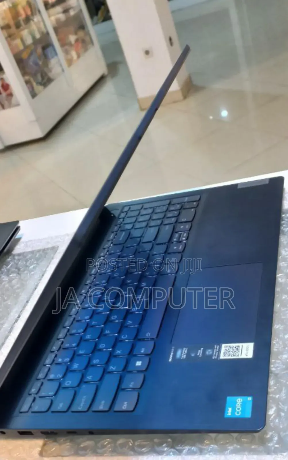 New Laptop Lenovo Ideapad 3 8GB Intel Core I3 SSD 256GB