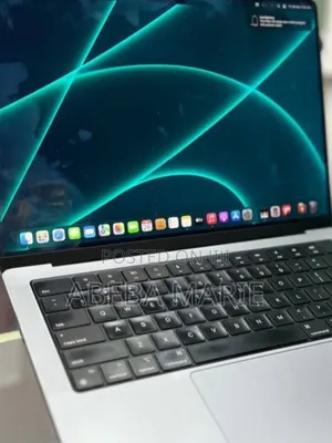 New Laptop Apple MacBook Pro M1 32GB Apple M1 Pro SSD 1T